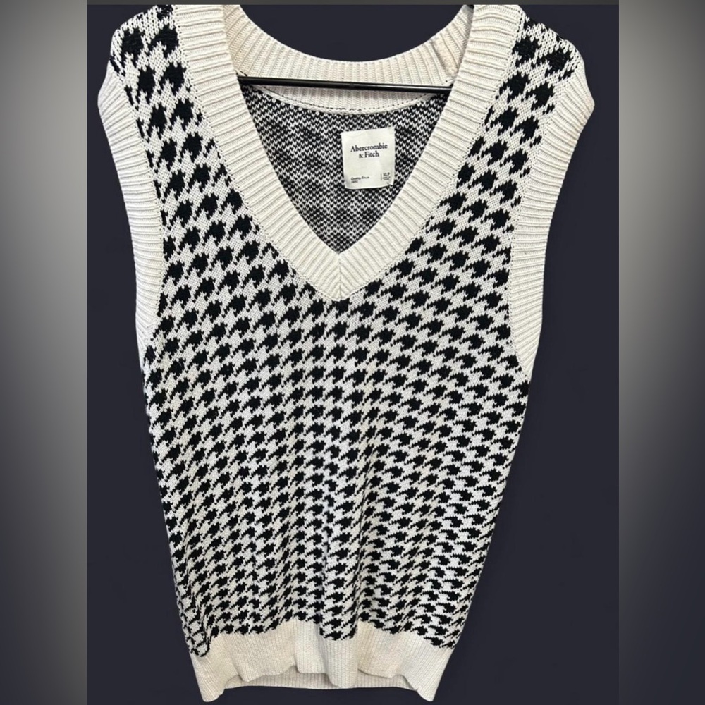 Abercrombie & Fitch Houndstooth Sweater Vest/Dress
